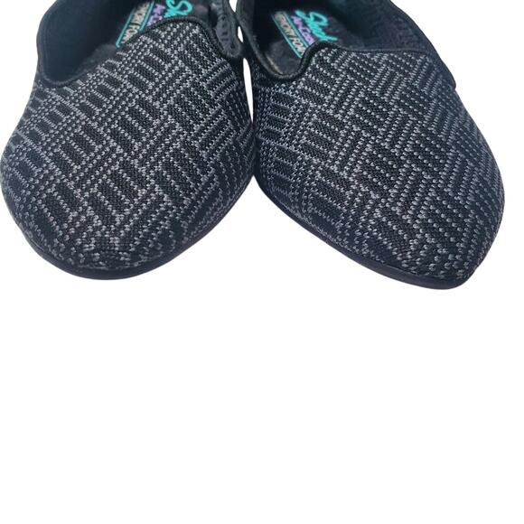 Skechers Pointed Toe Loafer Flat Air-Cooled Memory Foam Size 7 Knit Gray Black - Picture 4 of 14